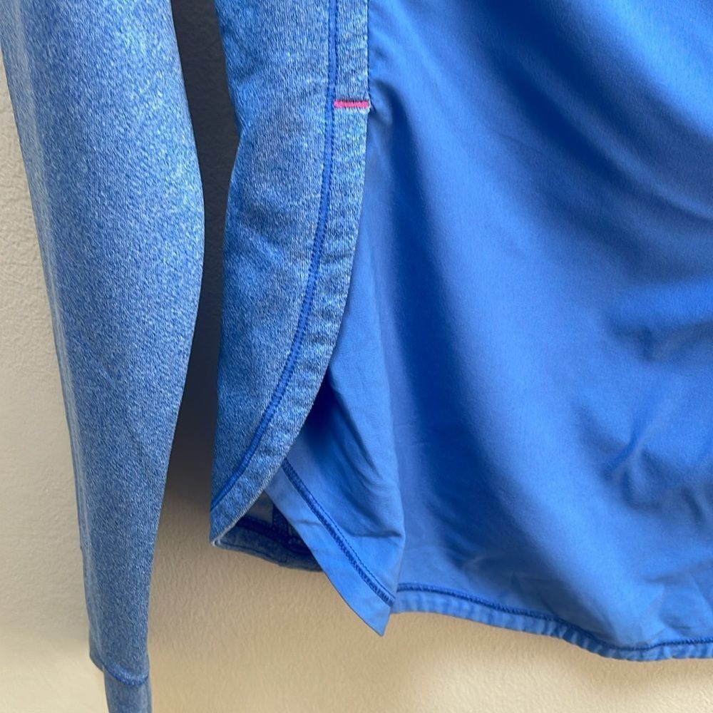 Light weight, North Face Pullover - Picture 6 of 6